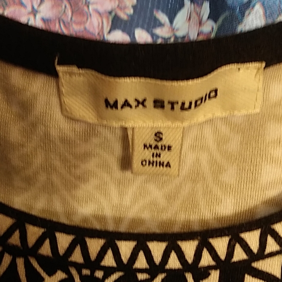 Patterned dress💕 - Picture 3 of 6